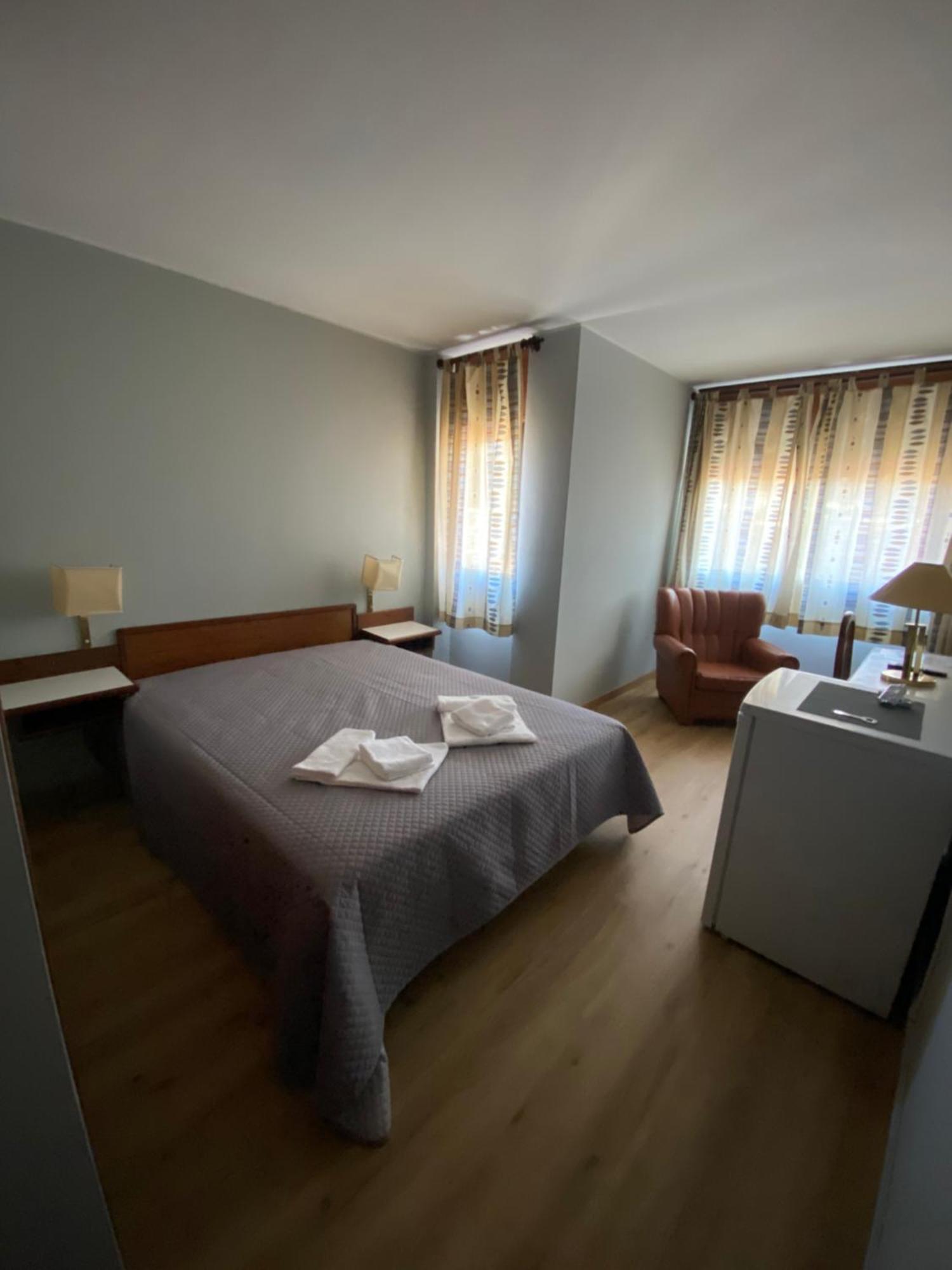 Sao Roque Hotel & Suites บรากันซา ภายนอก รูปภาพ
